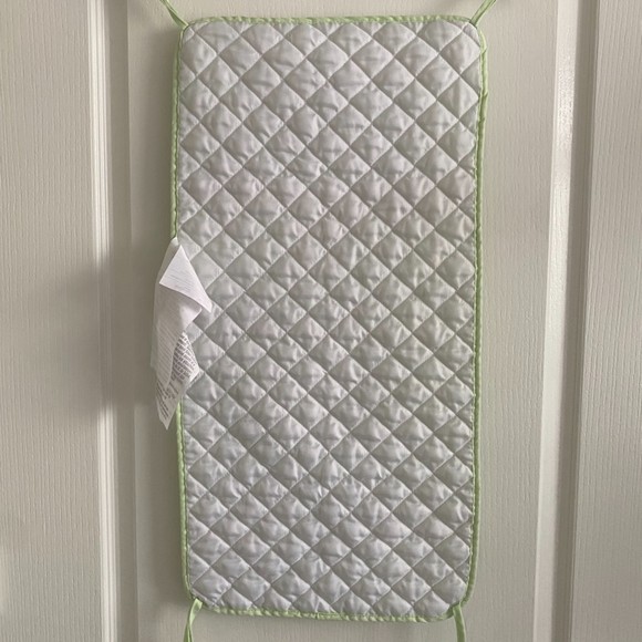 Bean Sprout Safari 3pc set Diaper Stacker, 2 valance + Changing Pad BabiesRUs. - Picture 12 of 13